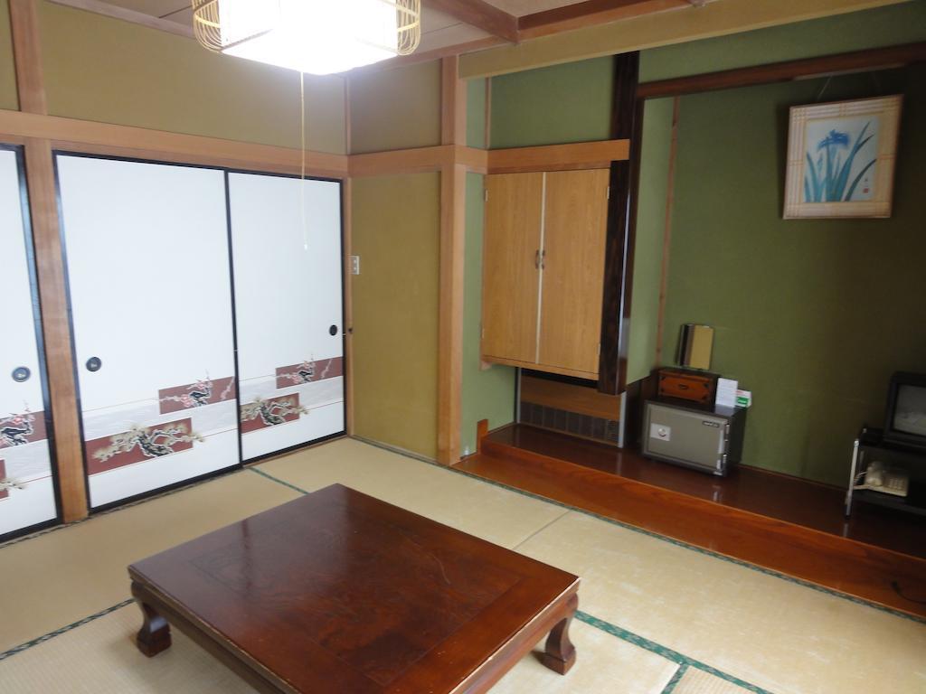 Hotel Tomiya Yuzawa  Pokój zdjęcie