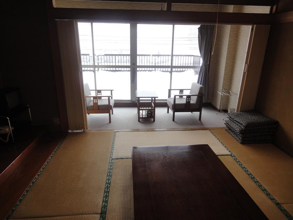Hotel Tomiya Yuzawa  Pokój zdjęcie